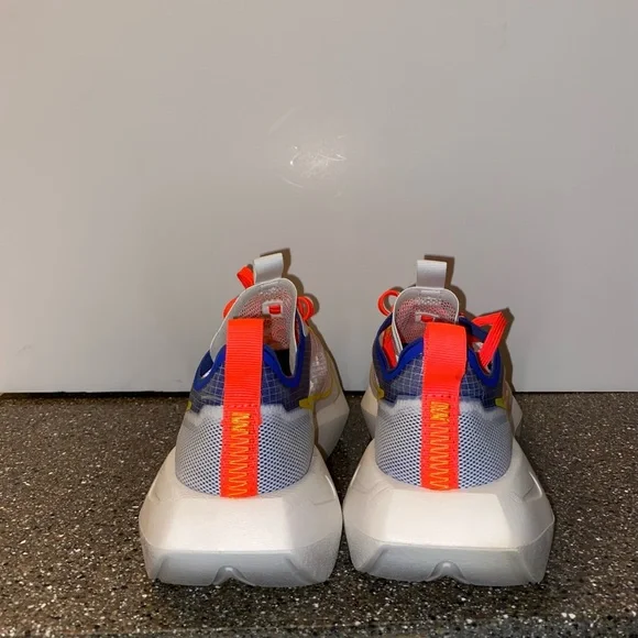 Nike WMNS Vista Chunky Sneakers - Picture 3 of 6